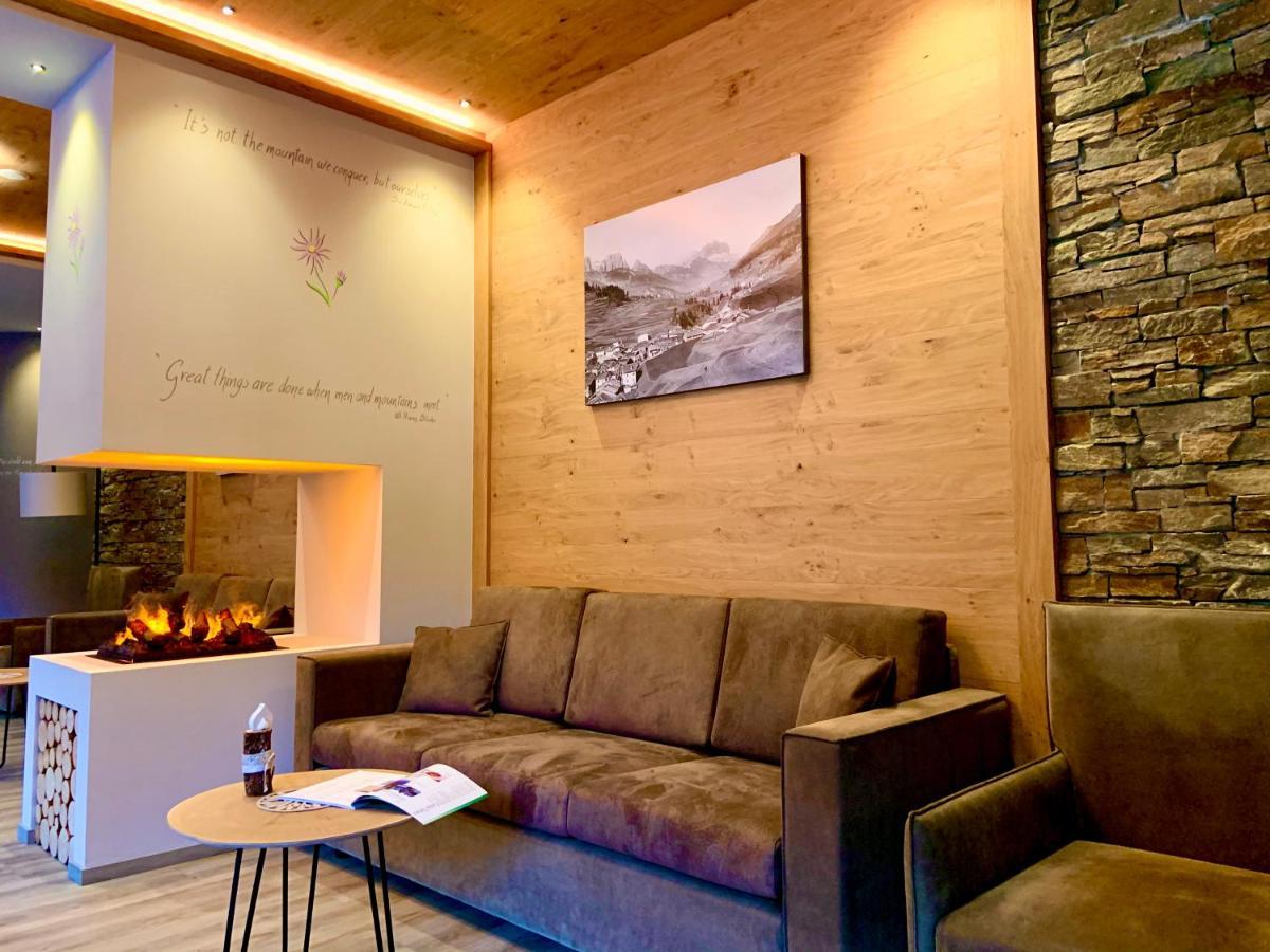 Chalet Aster Moena Esterno foto